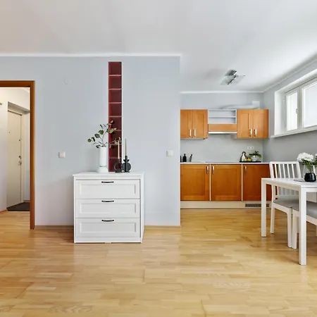 Ad Cozy Studio Near Bus Station, In The City Center, 3 Km From Airport טאלין