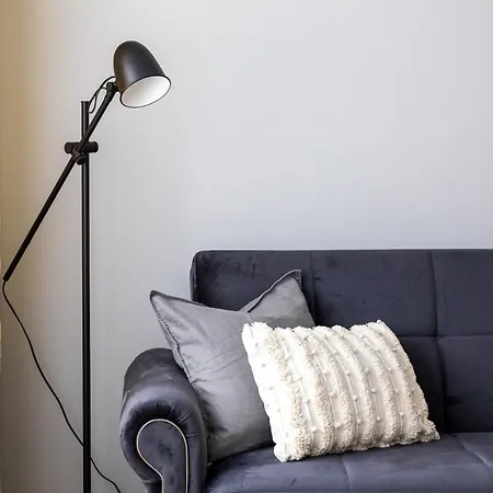 Διαμέρισμα Ad Cozy Studio Near Bus Station, In The City Center, 3 Km From Airport *
