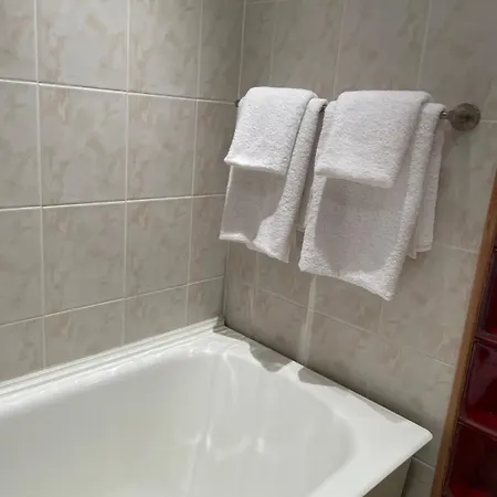Ad Cozy Studio Near Bus Station, In The City Center, 3 Km From Airport